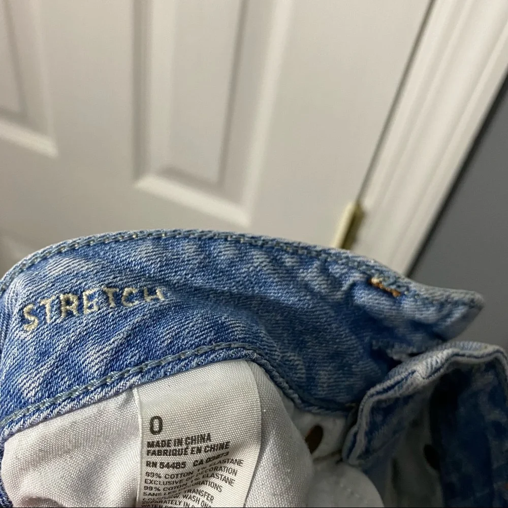 American Eagle Stretch Jean Shorts in Light Denim Wash